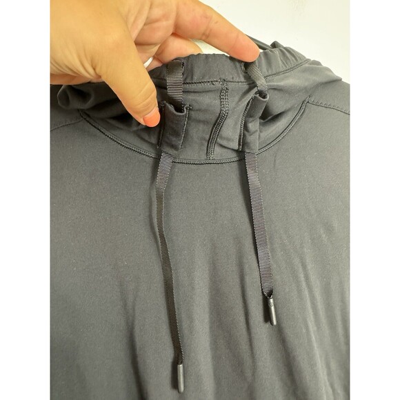 Lululemon Fleet Street Hoodie *Reflective Sleeves Black Size 4? See Measurements - Picture 2 of 12